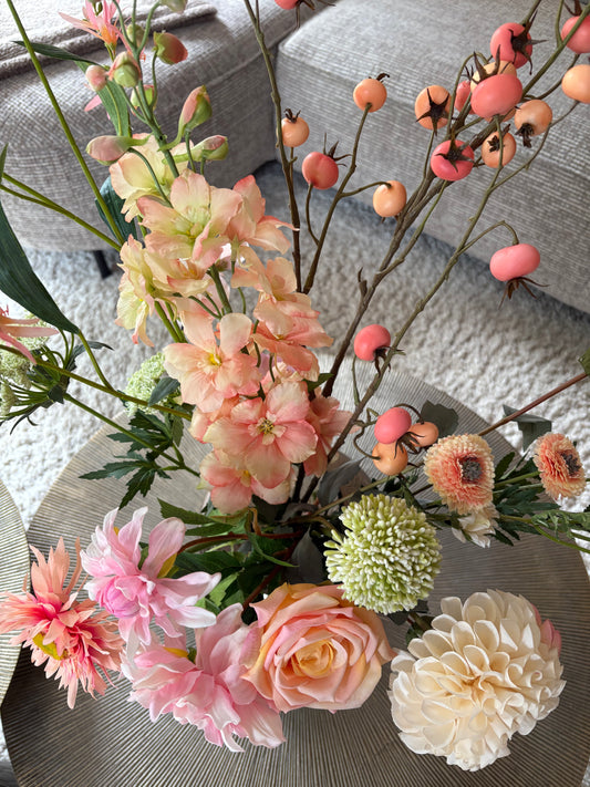 Close-up van zijden boeket Isa