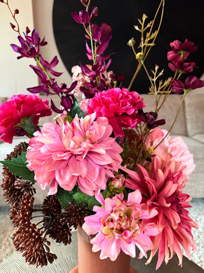 Close up van zijden boeket Linde